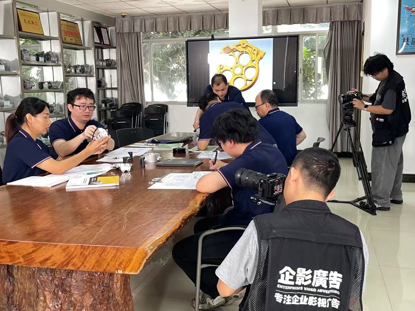 柏琳汽车部件工厂宣传片拍摄花絮(图6)